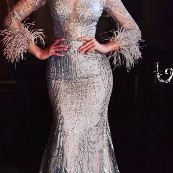 Prom night evening dress size 12. - Picture 2 of 2